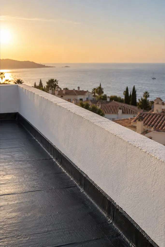 Toit terrasse étanché avec vue sur la mer dans les Alpes-Maritimes